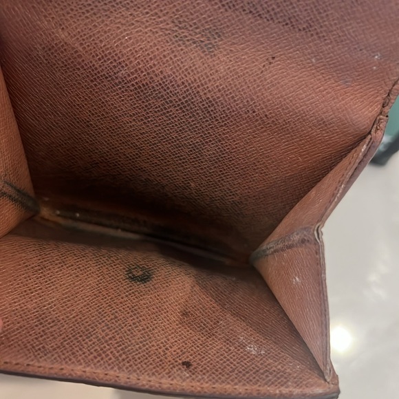 Authentic Louis Vuitton monogram unisex wallet - Picture 5 of 13